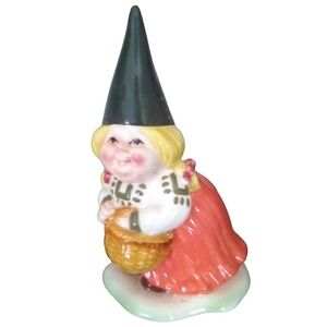 Vintage Gorham 1980 UNIEBOEK BV Dutch Girl Figurine with Basket... Cute Decor